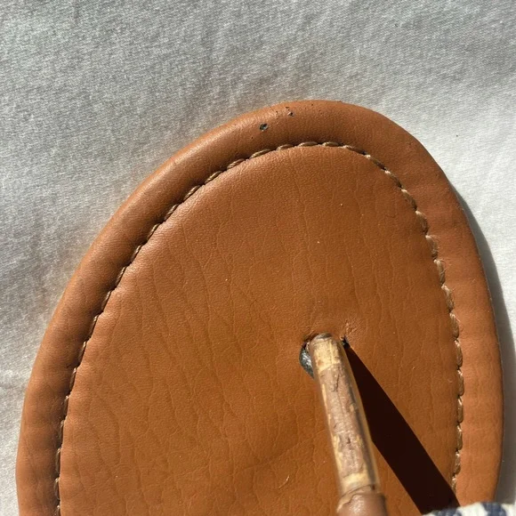 Slippers - Picture 3 of 4